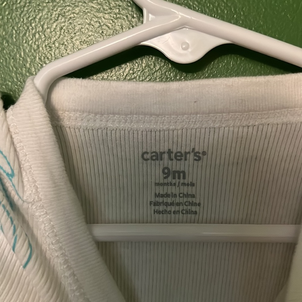 Carters 9 month sleeper - Picture 3 of 3
